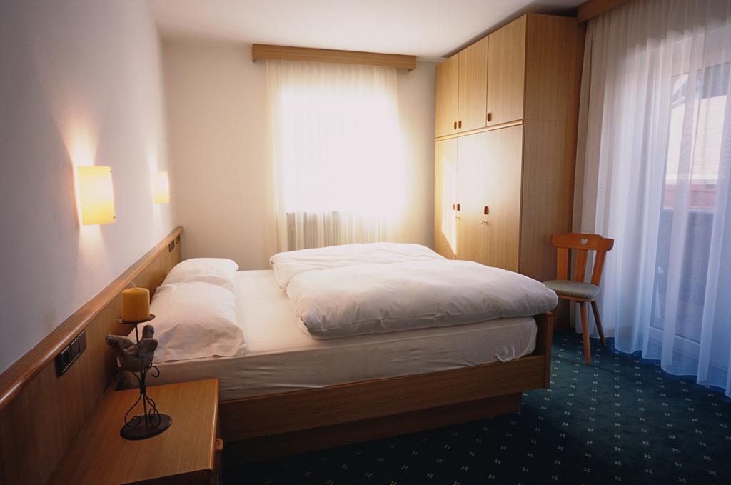 Residence Frea Selva di Val Gardena Rom bilde