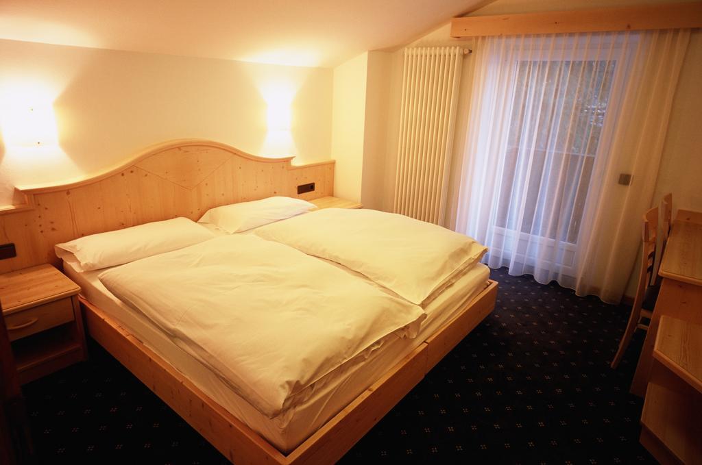 Residence Frea Selva di Val Gardena Rom bilde