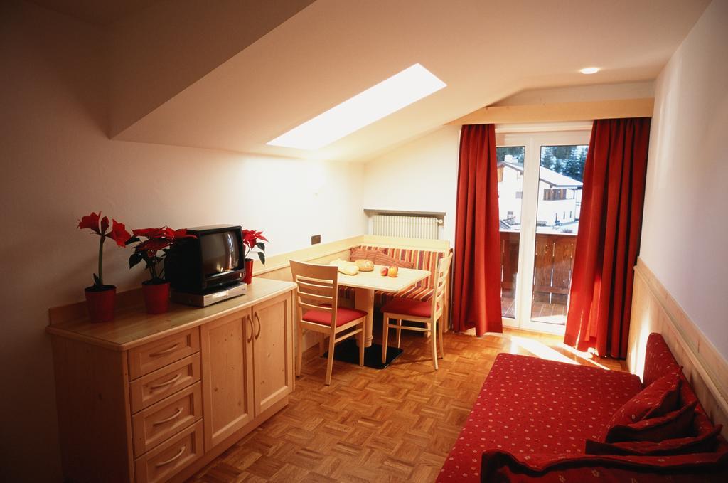 Residence Frea Selva di Val Gardena Rom bilde