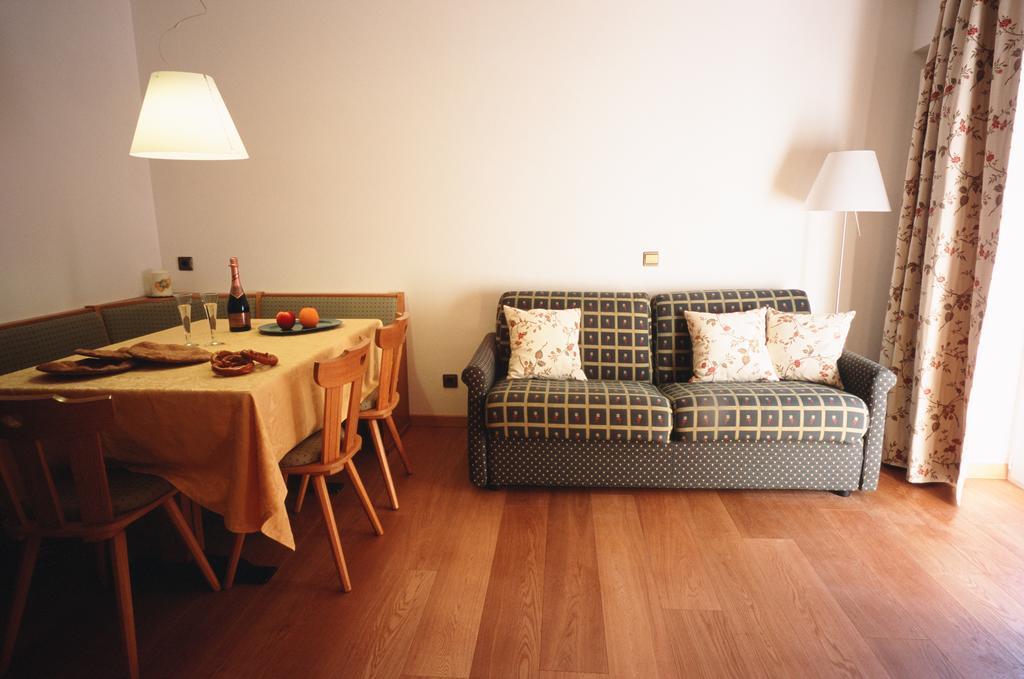 Residence Frea Selva di Val Gardena Rom bilde